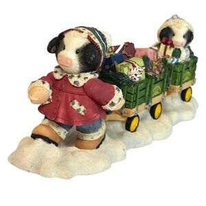 Marys Moo Moos John Deere Moo What Fun It Is Ride 2001 Christmas Figurine READ